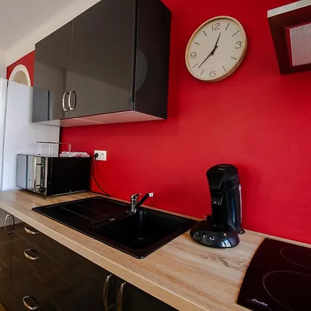 Grand F2 Refait à Neuf, Plein Coeur Centre Appartement Coutances