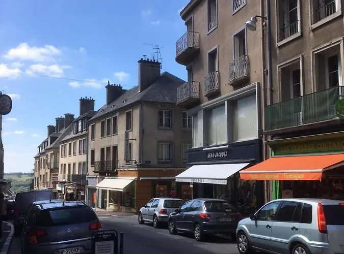 Grand F2 Refait A Neuf, Plein Coeur Centre Apartment *